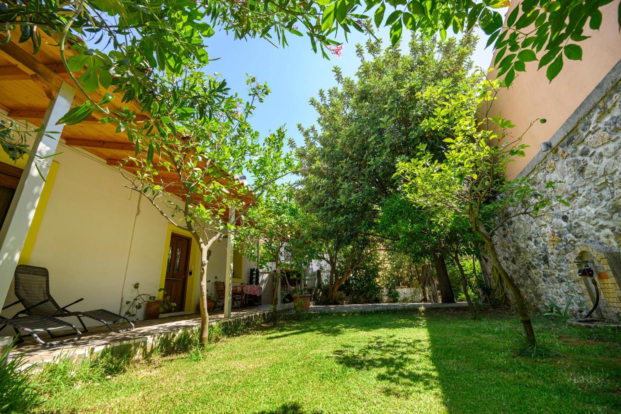 Small Villa Gerani Agios Vlasios  Exterior foto